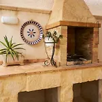 House On The Sea Garden Villa